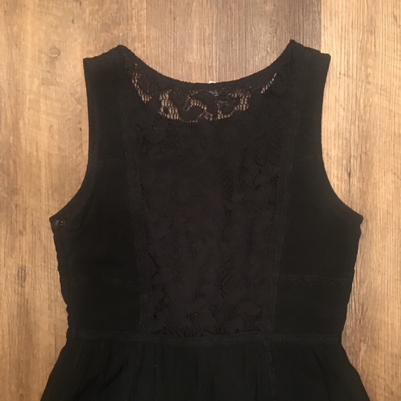 ⚫️ American Eagle dress with lace detail, size 6 - Picture 3 of 6
